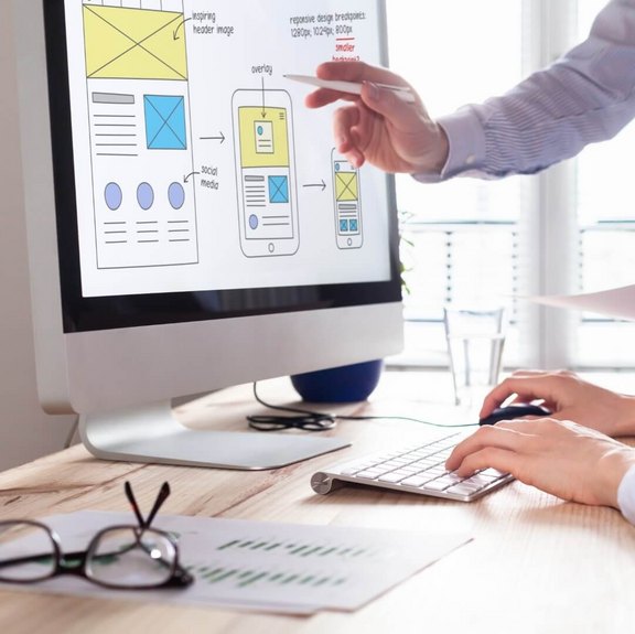 Individuelle Websites mit TYPO3 oder WordPress